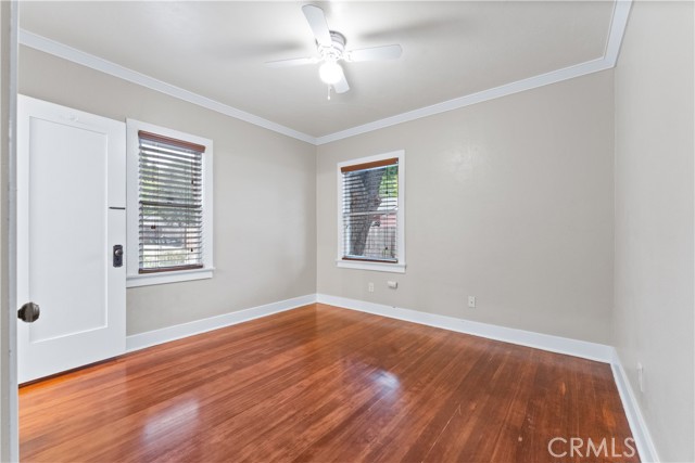 Detail Gallery Image 14 of 21 For 219 N Center St, Orange,  CA 92866 - 2 Beds | 2 Baths