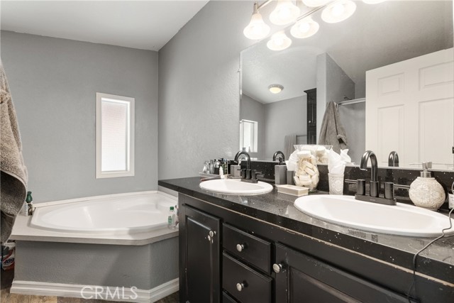 Detail Gallery Image 26 of 44 For 13905 Summit Valley, Hesperia,  CA 92345 - 3 Beds | 2 Baths