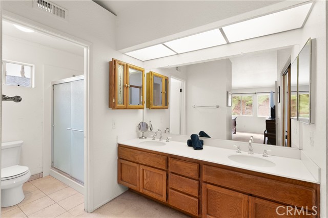 Detail Gallery Image 21 of 38 For 21242 Bristlecone, Mission Viejo,  CA 92692 - 4 Beds | 3 Baths