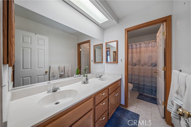 12994 High Vista st, Victorville CA: https://media.crmls.org/medias/6d92c399-73af-4ba0-928b-1331b1ebf8de.jpg