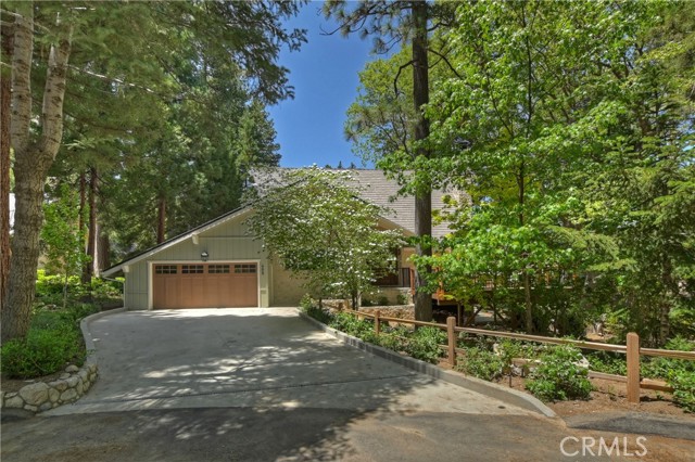 Detail Gallery Image 15 of 74 For 468 Sky View Ridge Dr, Lake Arrowhead,  CA 92352 - 3 Beds | 3/1 Baths