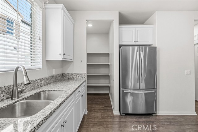 Detail Gallery Image 12 of 40 For 7214 N Chestnut, Van Nuys,  CA 91405 - 2 Beds | 3 Baths