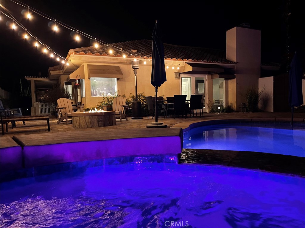 https://media.crmls.org/medias/6d936ff0-26a8-4fc0-8054-efdea57d57ad.jpg?preset=X-Large