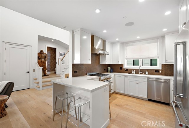 Detail Gallery Image 41 of 68 For 711 1/2 Marigold, Corona Del Mar,  CA 92625 - 2 Beds | 2/1 Baths