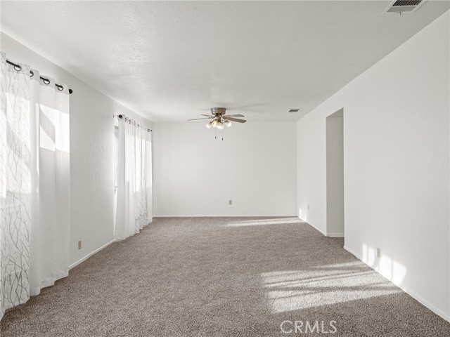 Detail Gallery Image 15 of 43 For 11935 Wapato Rd, Apple Valley,  CA 92308 - 4 Beds | 2 Baths