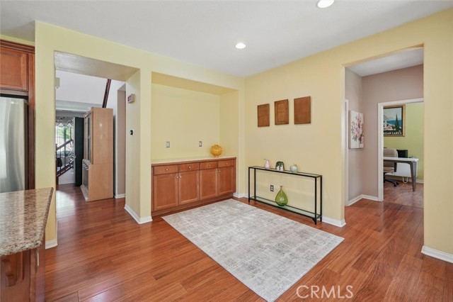 Detail Gallery Image 12 of 50 For 19540 Ellis Henry Ct, Newhall,  CA 91321 - 5 Beds | 3 Baths