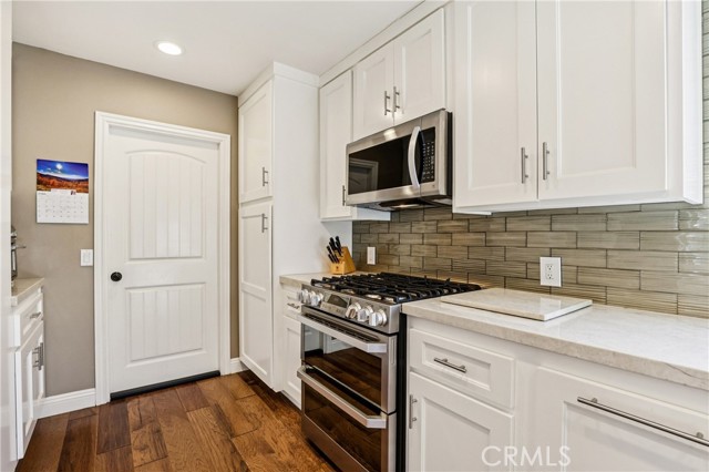 Detail Gallery Image 10 of 30 For 13541 Dean, Tustin,  CA 92780 - 5 Beds | 3 Baths