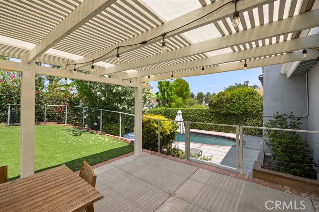 4135 Picasso Avenue, Woodland Hills CA: https://media.crmls.org/medias/6d973630-9471-4078-b4f9-8a7e595877eb.jpg