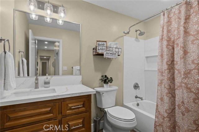 Detail Gallery Image 45 of 70 For 4401 Palisades, Bakersfield,  CA 93308 - 4 Beds | 3 Baths