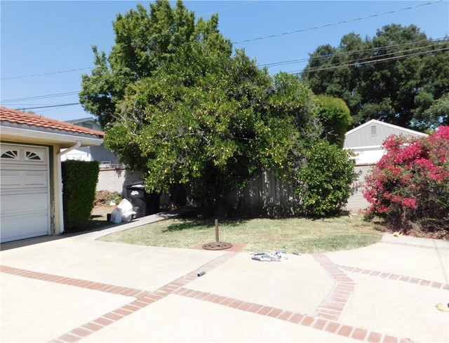 Image 21 of 26 For 226 Mauna Loa Drive