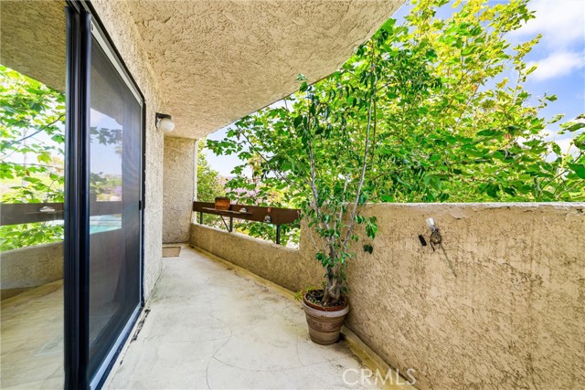 Detail Gallery Image 22 of 24 For 1037 N Vista St #305,  West Hollywood,  CA 90046 - 2 Beds | 2 Baths