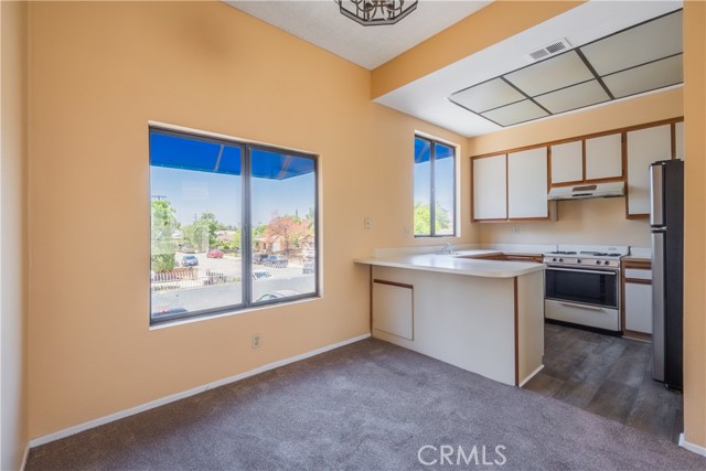 623 Park Shadow Court, Baldwin Park CA: https://media.crmls.org/medias/6d9a049e-6f70-463c-b46a-653f5bc3c99f.jpg