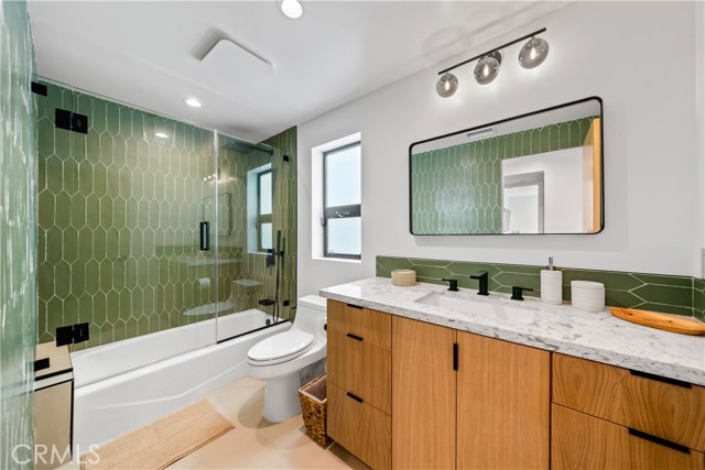 171 Savona Walk, Long Beach CA: https://media.crmls.org/medias/6d9b262c-5cb4-490a-a110-0973319f2001.jpg