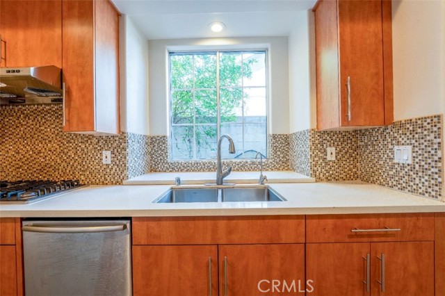 51 E Colorado Boulevard, Arcadia CA: https://media.crmls.org/medias/6d9ba72c-8009-477b-89d1-16da4f736197.jpg