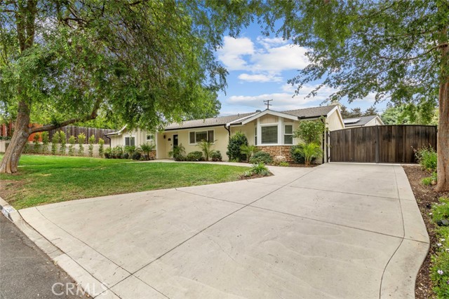 Front Image Thumbnail for CRSR26069481