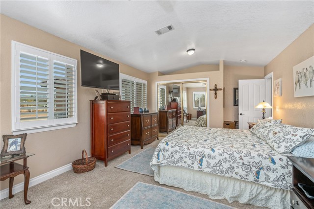 Detail Gallery Image 31 of 73 For 12325 Stuveling St, Oak Hills,  CA 92344 - 4 Beds | 2 Baths