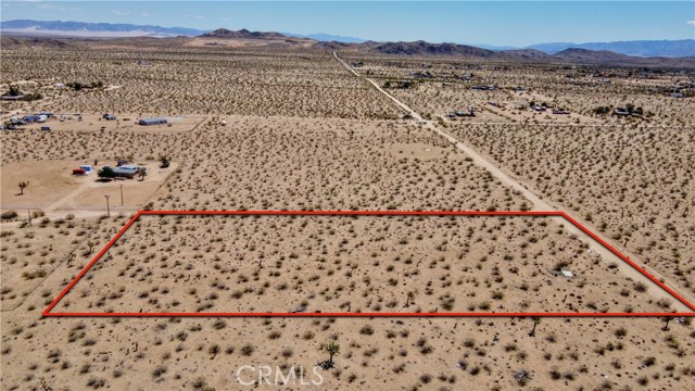 Detail Gallery Image 7 of 21 For 888 Lucky Ln, Landers,  CA 92285 - – Beds | – Baths