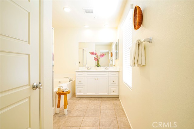 Detail Gallery Image 28 of 42 For 14245 Covered Wagon Ct, Victorville,  CA 92394 - 5 Beds | 2/1 Baths