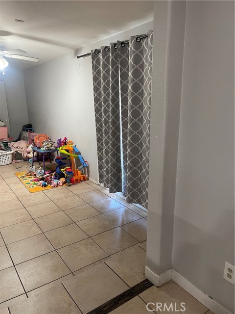 Detail Gallery Image 24 of 37 For 14327 Rodeo Dr, Victorville,  CA 92395 - 5 Beds | 3 Baths