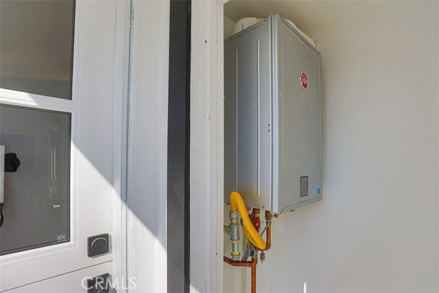 Detail Gallery Image 33 of 48 For 2700 183rd, Redondo Beach,  CA 90278 - 3 Beds | 2 Baths