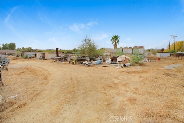 Detail Gallery Image 8 of 17 For 30581 Old Windmill Rd, Menifee,  CA 92584 - 3 Beds | 2 Baths