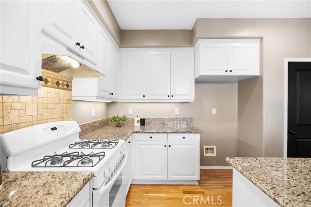 40090 Portsmouth Road, Temecula CA: https://media.crmls.org/medias/6d9fce1e-c1e2-454f-9790-ca9a466d4e5f.jpg