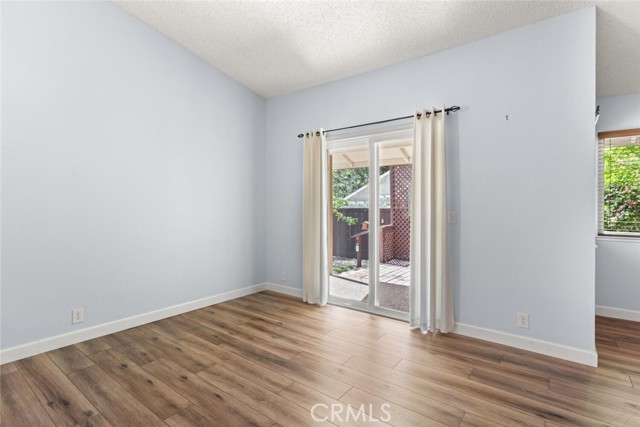 Detail Gallery Image 8 of 31 For 73 Skymountain Cir, Chico,  CA 95928 - 3 Beds | 2 Baths