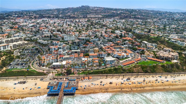 117 Santa Ana Lane, San Clemente CA: https://media.crmls.org/medias/6d9ff768-c0c1-48a0-bfbb-23c661cfe6f4.jpg