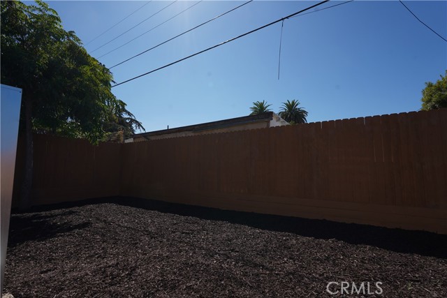 1850 W. 80th Street, Los Angeles CA: https://media.crmls.org/medias/6da0a68b-084a-4360-b2fb-afc87ee4963c.jpg