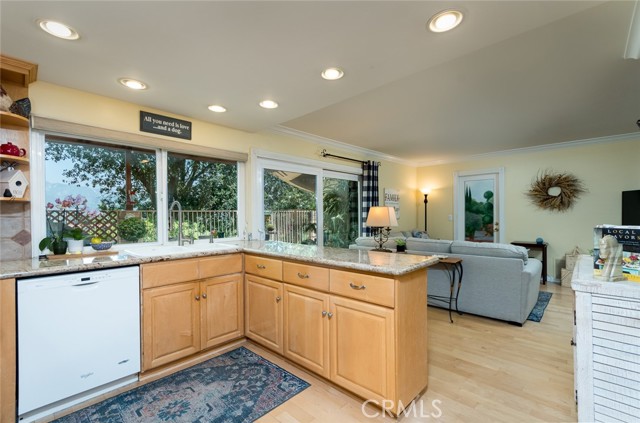 Detail Gallery Image 14 of 40 For 6611 Elmhurst Dr, Tujunga,  CA 91042 - 3 Beds | 2 Baths