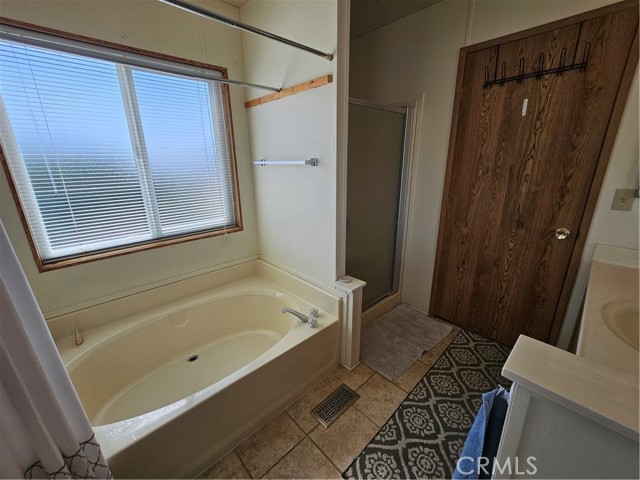 Image 13 of 31 For 626 Dearborn Street 74