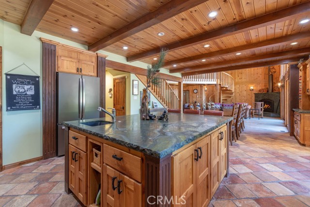 535 Cienega Road, Big Bear Lake CA: https://media.crmls.org/medias/6da26f5d-1c84-4775-a449-5c099fdb8568.jpg