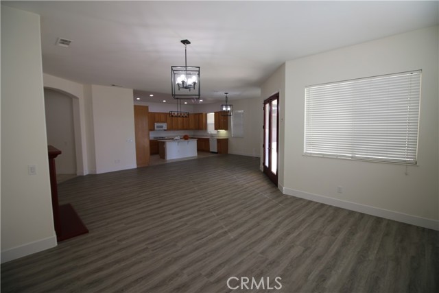 Detail Gallery Image 10 of 39 For 805 Annandale, Beaumont,  CA 92223 - 2 Beds | 2/1 Baths