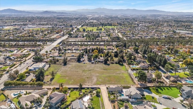 Detail Gallery Image 5 of 12 For 6334 East, Rancho Cucamonga,  CA 91739 - – Beds | – Baths