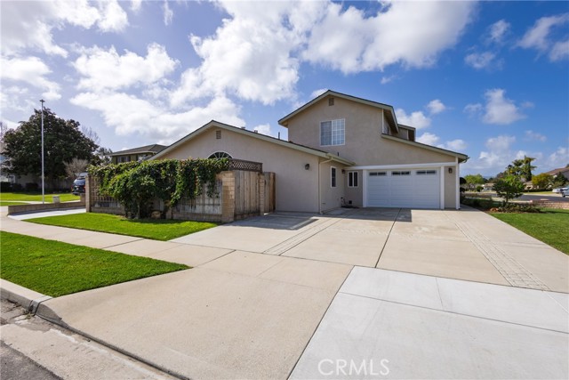 Detail Gallery Image 14 of 69 For 390 Meadowbrook, Santa Maria,  CA 93455 - 5 Beds | 4/1 Baths
