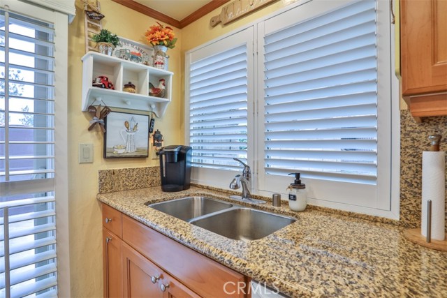 9793 Louise Way, Rancho Cucamonga CA: https://media.crmls.org/medias/6da5975b-f1ef-4004-b8d8-a22d2bfb898b.jpg