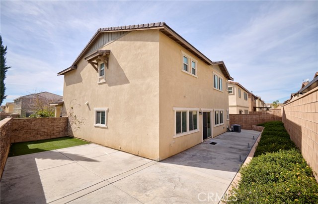 Detail Gallery Image 37 of 49 For 16782 Buttonwood, Fontana,  CA 92336 - 4 Beds | 3 Baths