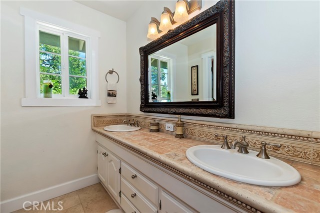 Detail Gallery Image 44 of 48 For 1208 Jungfrau Drive, Crestline,  CA 92325 - 3 Beds | 3/1 Baths