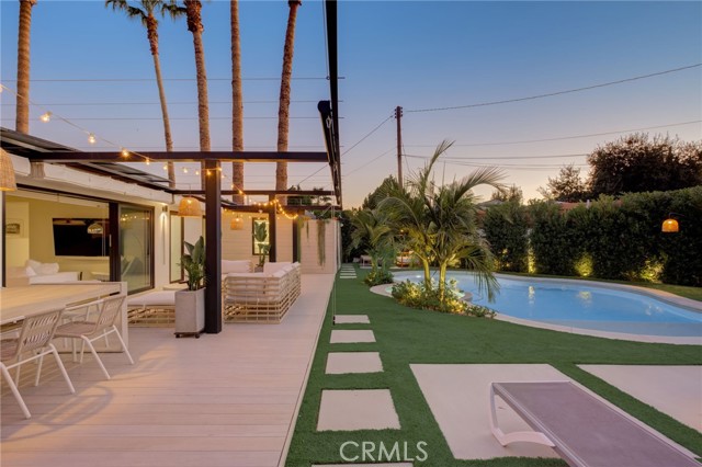 Detail Gallery Image 68 of 72 For 8161 Encino Ave, Northridge,  CA 91325 - 4 Beds | 3 Baths