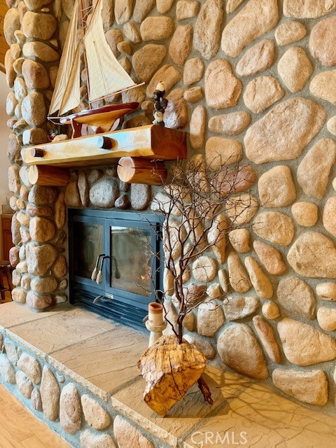 Detail Gallery Image 9 of 73 For 826 Boulder Rd, Big Bear Lake,  CA 92315 - 2 Beds | 2/1 Baths