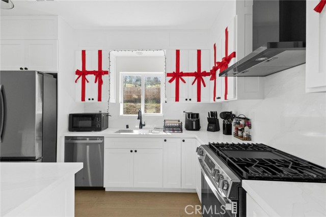 Detail Gallery Image 5 of 14 For 16897 Gunnerson, Lake Elsinore,  CA 92530 - 2 Beds | 2 Baths