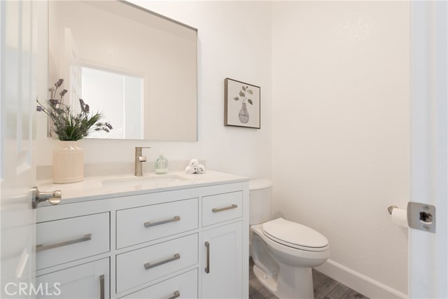 Detail Gallery Image 19 of 75 For 2205 Clark Ln a,  Redondo Beach,  CA 90278 - 3 Beds | 2/1 Baths