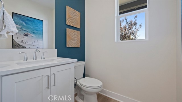 Detail Gallery Image 8 of 34 For 217 Westdale, Irvine,  CA 92618 - 3 Beds | 2/1 Baths