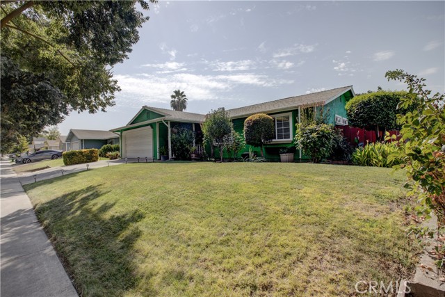 Detail Gallery Image 3 of 23 For 1842 Heritage Dr, Merced,  CA 95341 - 3 Beds | 2 Baths