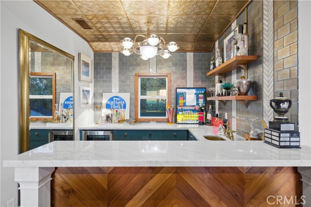807 Aleppo Street, Newport Beach CA: https://media.crmls.org/medias/6da8cf19-a13d-4c35-8f62-128e20c0f18b.jpg