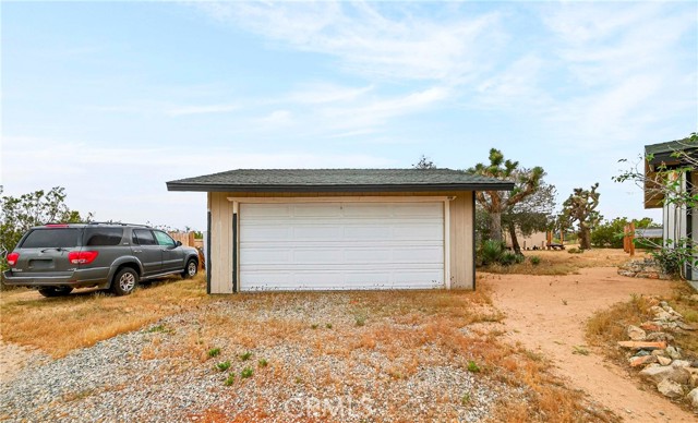 Detail Gallery Image 41 of 67 For 57661 Aberdeen, Yucca Valley,  CA 92284 - 4 Beds | 2 Baths