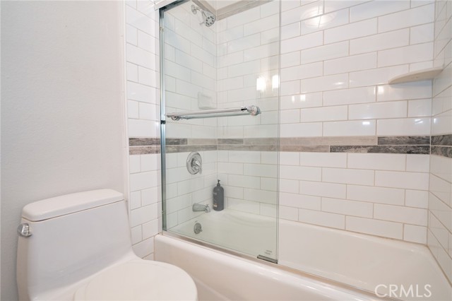 Detail Gallery Image 14 of 16 For 200 Mcneil Ln #104,  Newport Beach,  CA 92663 - 2 Beds | 2 Baths