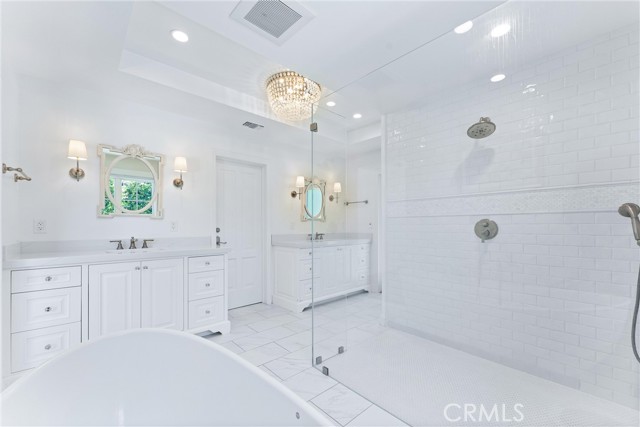 Detail Gallery Image 29 of 66 For 1879 Tahiti Dr, Costa Mesa,  CA 92626 - 4 Beds | 3/1 Baths