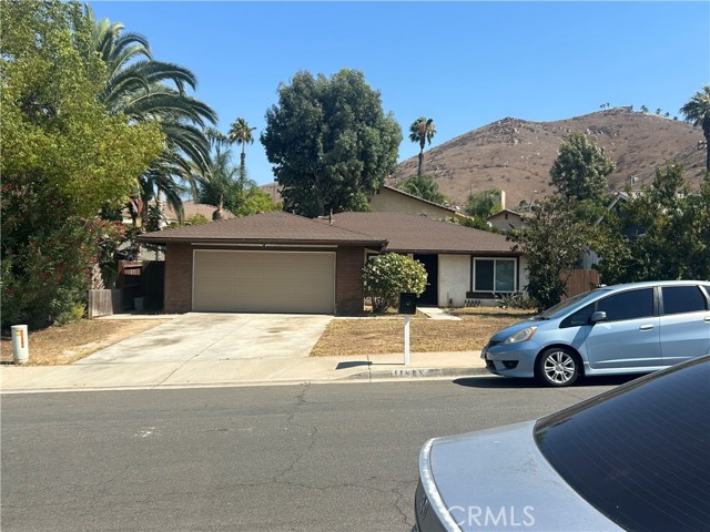 Detail Gallery Image 1 of 8 For 11868 National Dr, Riverside,  CA 92503 - 4 Beds | 2 Baths