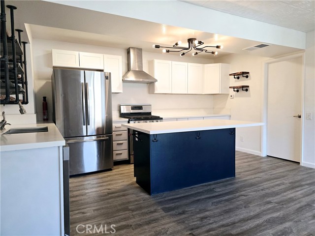 Detail Gallery Image 7 of 39 For 2829 S Fairview St #B,  Santa Ana,  CA 92704 - 2 Beds | 2 Baths